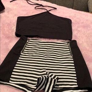 Top & shorts, smoke and pet free home